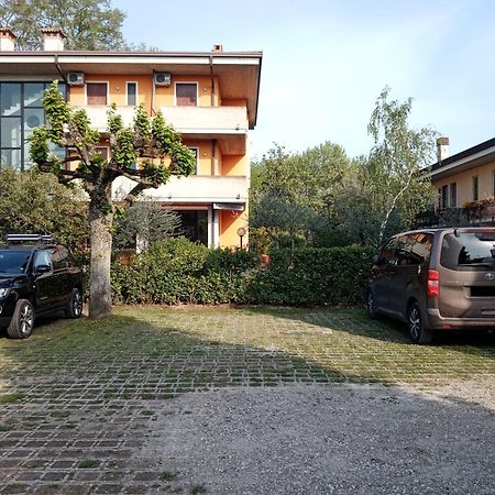 Casa Lugana 9 - Monolocale Con Piscina Fronte Lago Sirmione Exteriör bild