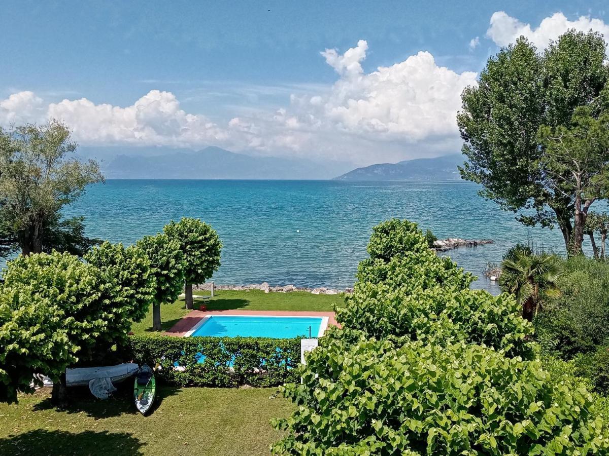 Casa Lugana 9 - Monolocale Con Piscina Fronte Lago Sirmione Exteriör bild